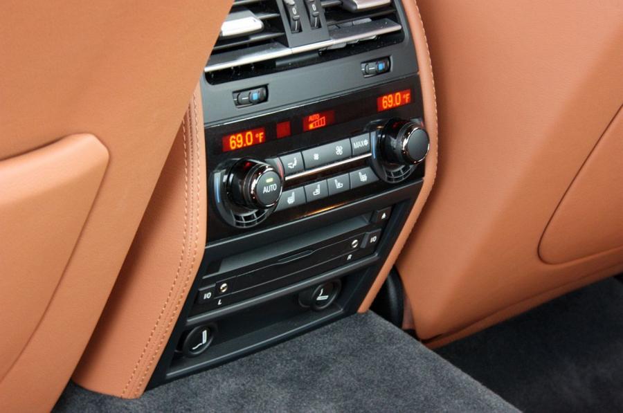  BMW 760iL 2010 года  (фото 24 из 71)